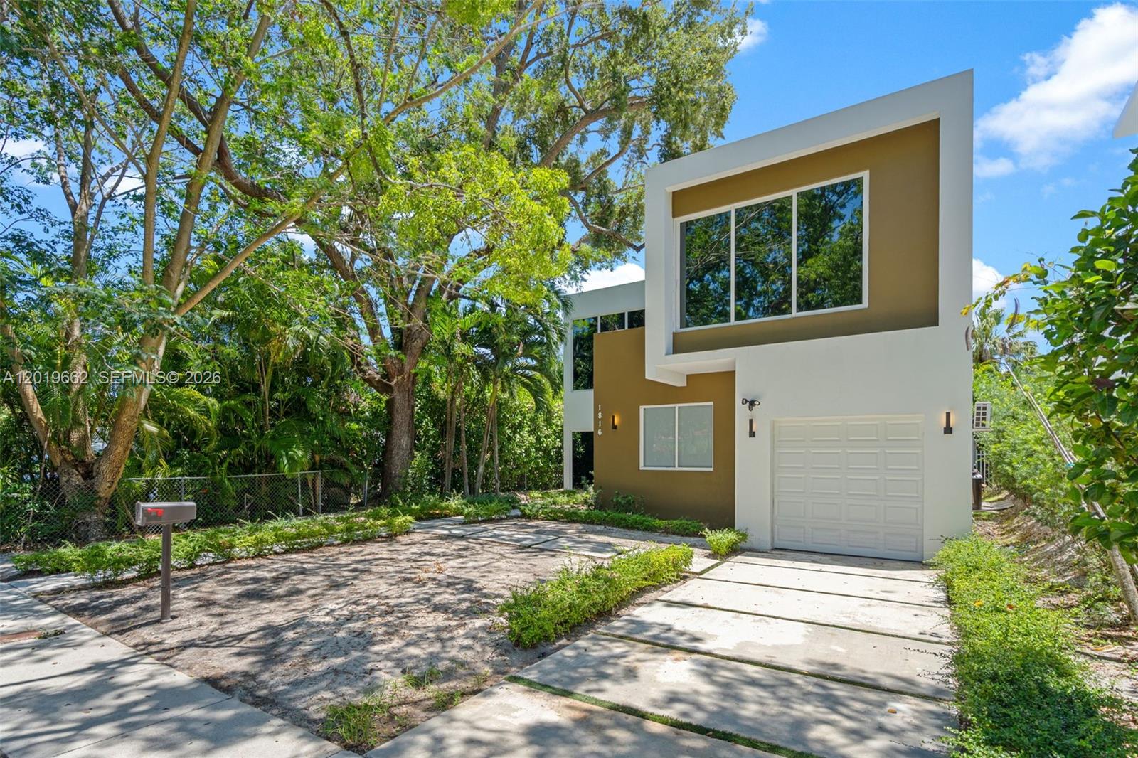 1816 SW 23rd St Miami, FL 33145