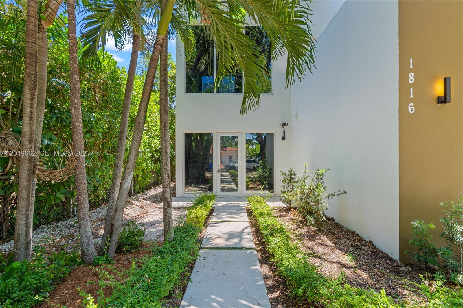 1816 SW 23rd St Miami, FL 33145