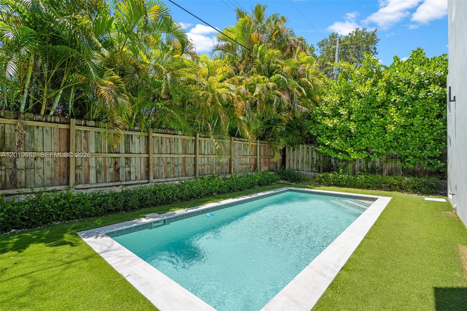 1816 SW 23rd St Miami, FL 33145