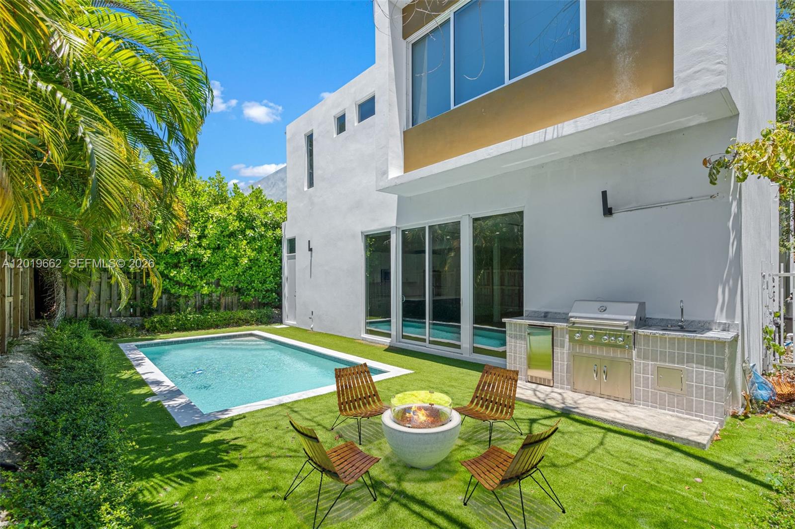 1816 SW 23rd St Miami, FL 33145