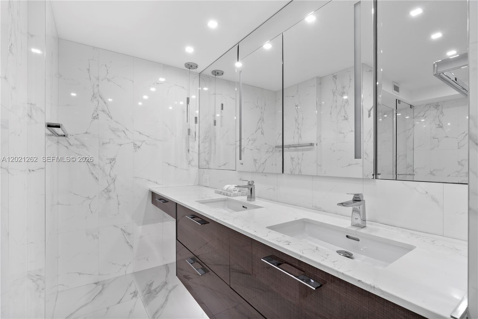 2030 S Ocean Dr #2127 Hallandale Beach, FL 33009