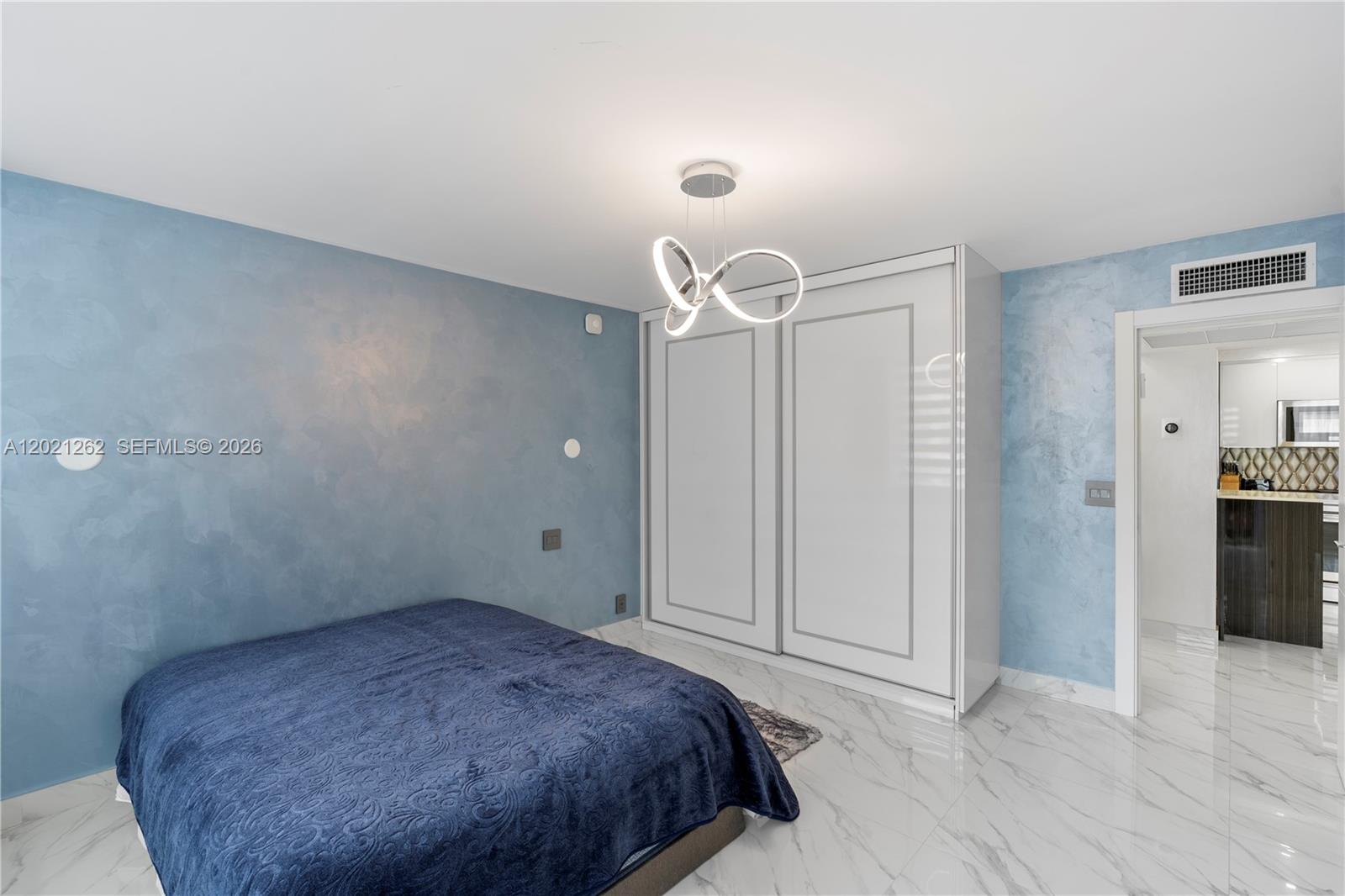 2030 S Ocean Dr #2127 Hallandale Beach, FL 33009