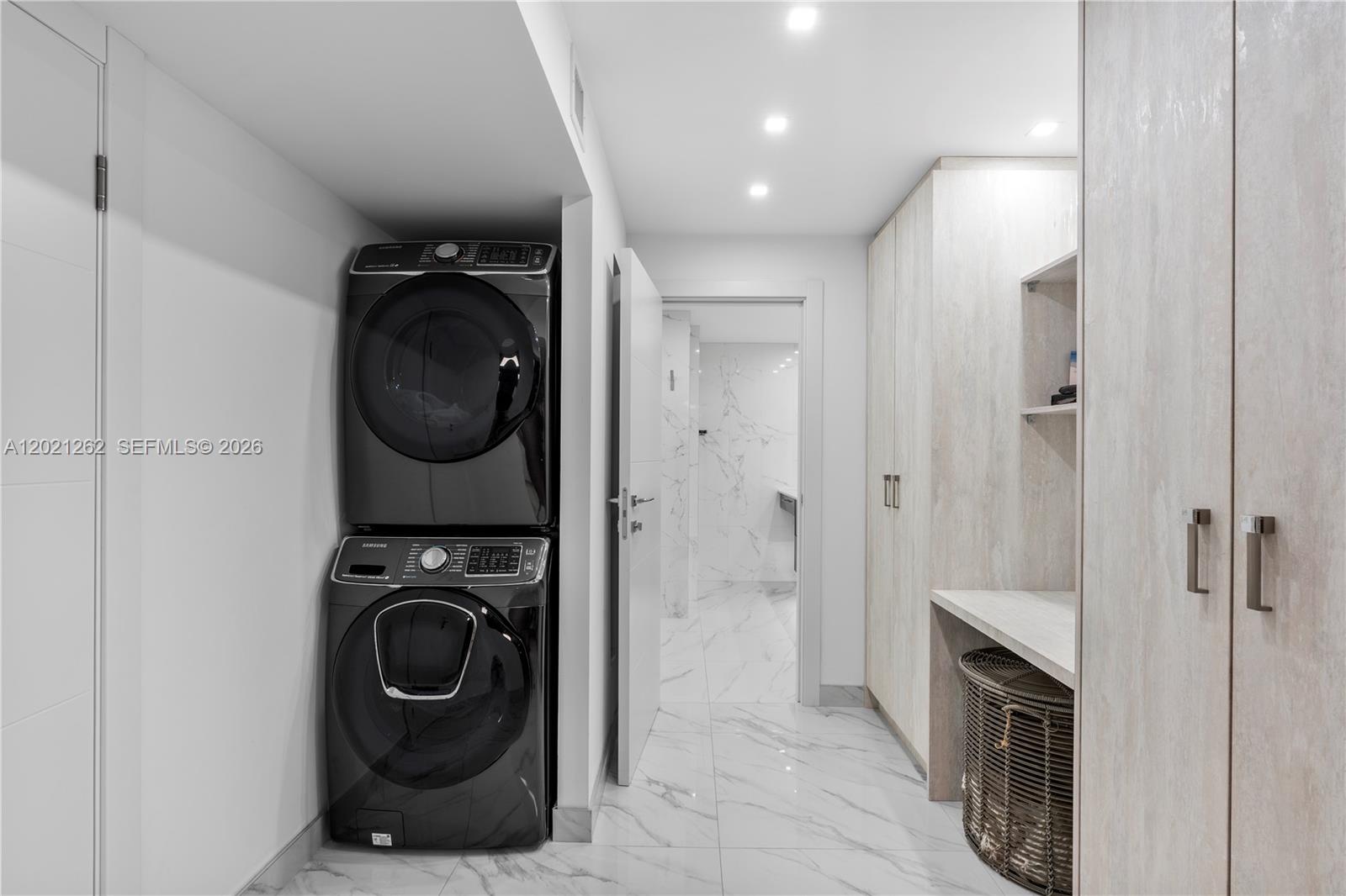 2030 S Ocean Dr #2127 Hallandale Beach, FL 33009
