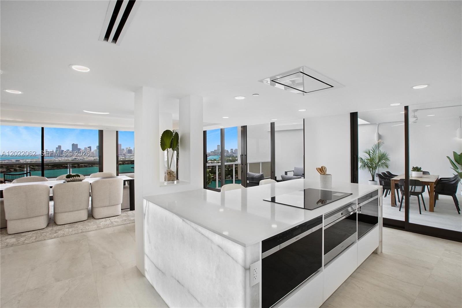 9 Island Ave #T2 Miami Beach, FL 33139