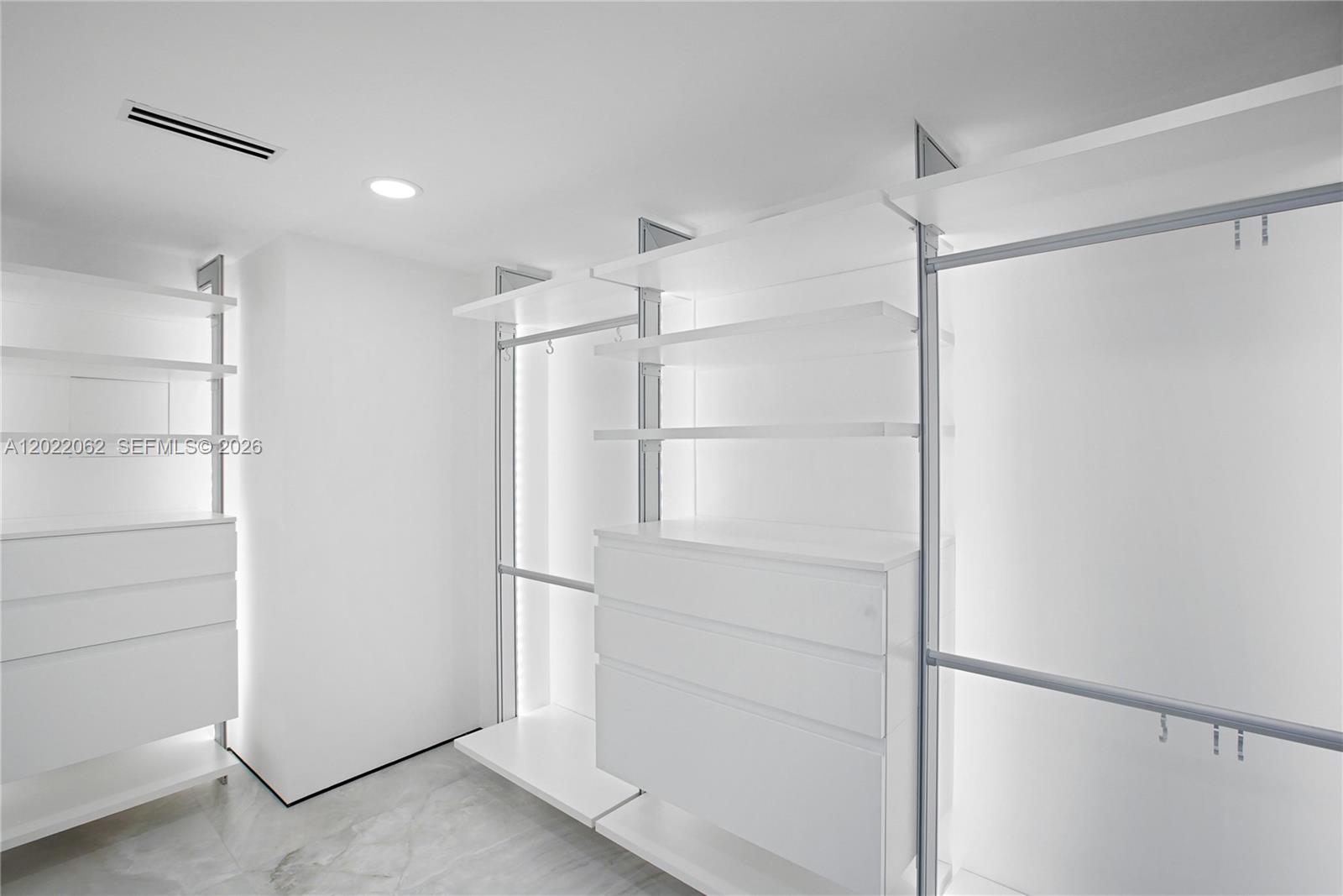 9 Island Ave #T2 Miami Beach, FL 33139
