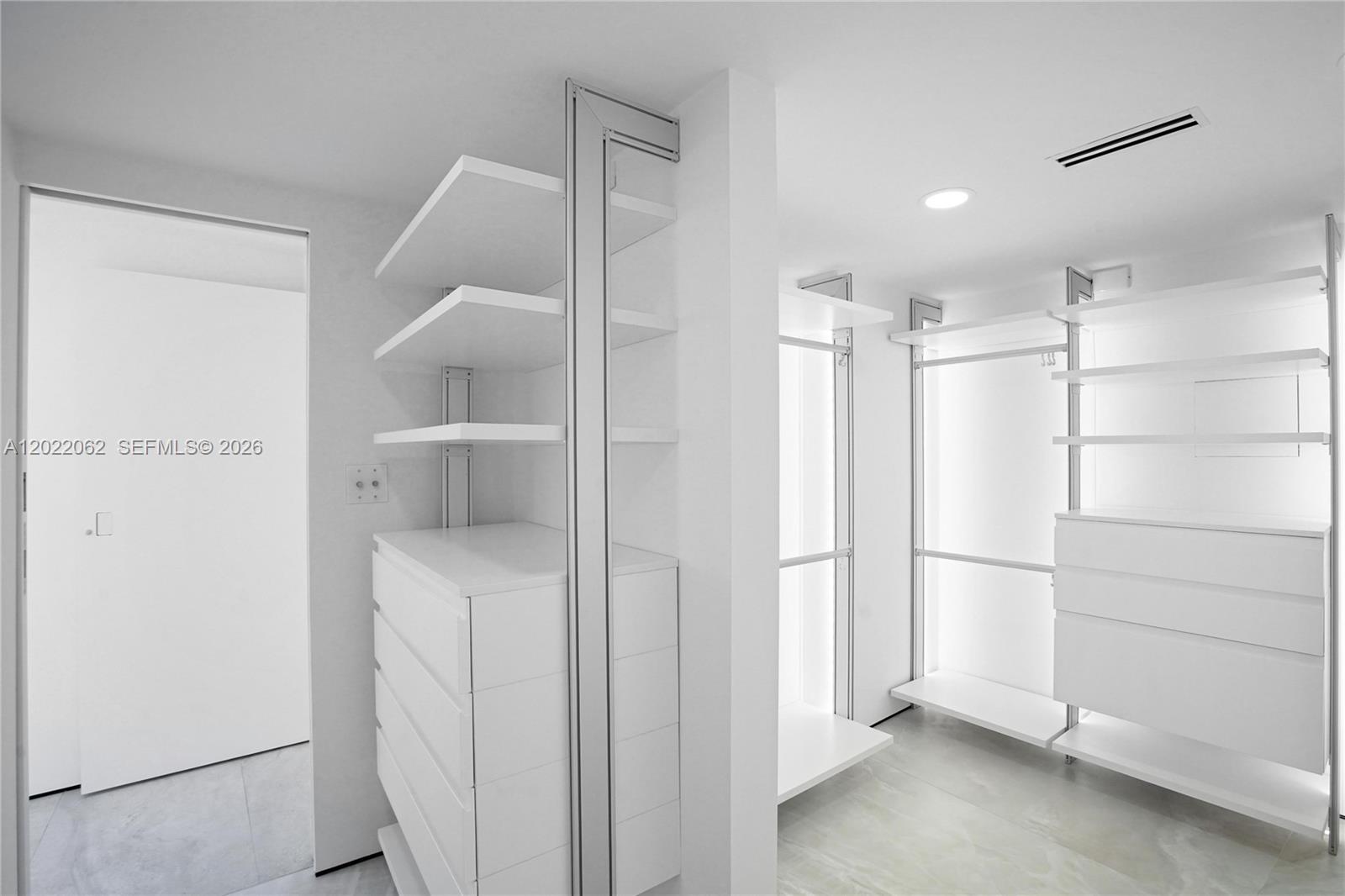 9 Island Ave #T2 Miami Beach, FL 33139