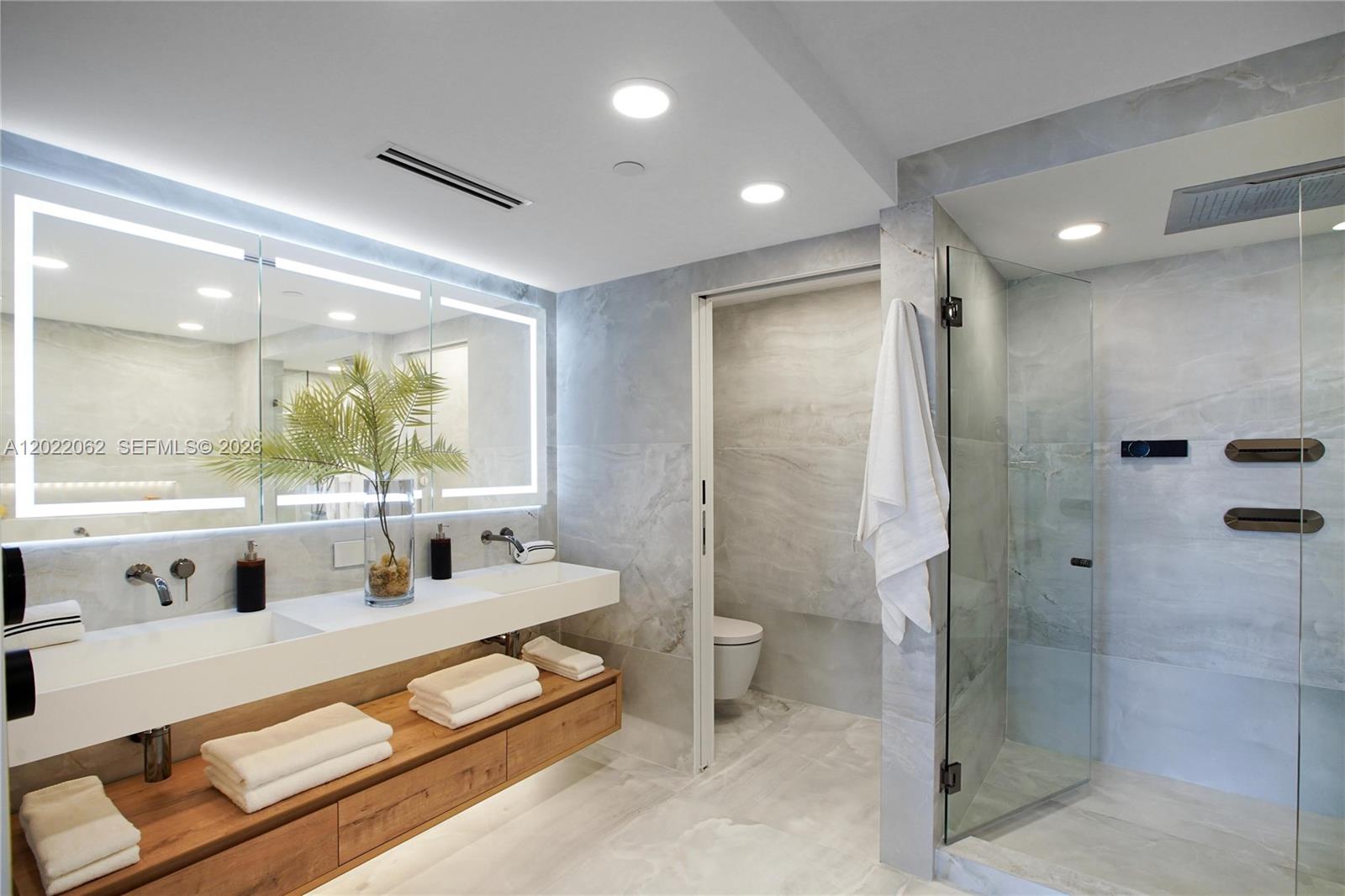 9 Island Ave #T2 Miami Beach, FL 33139