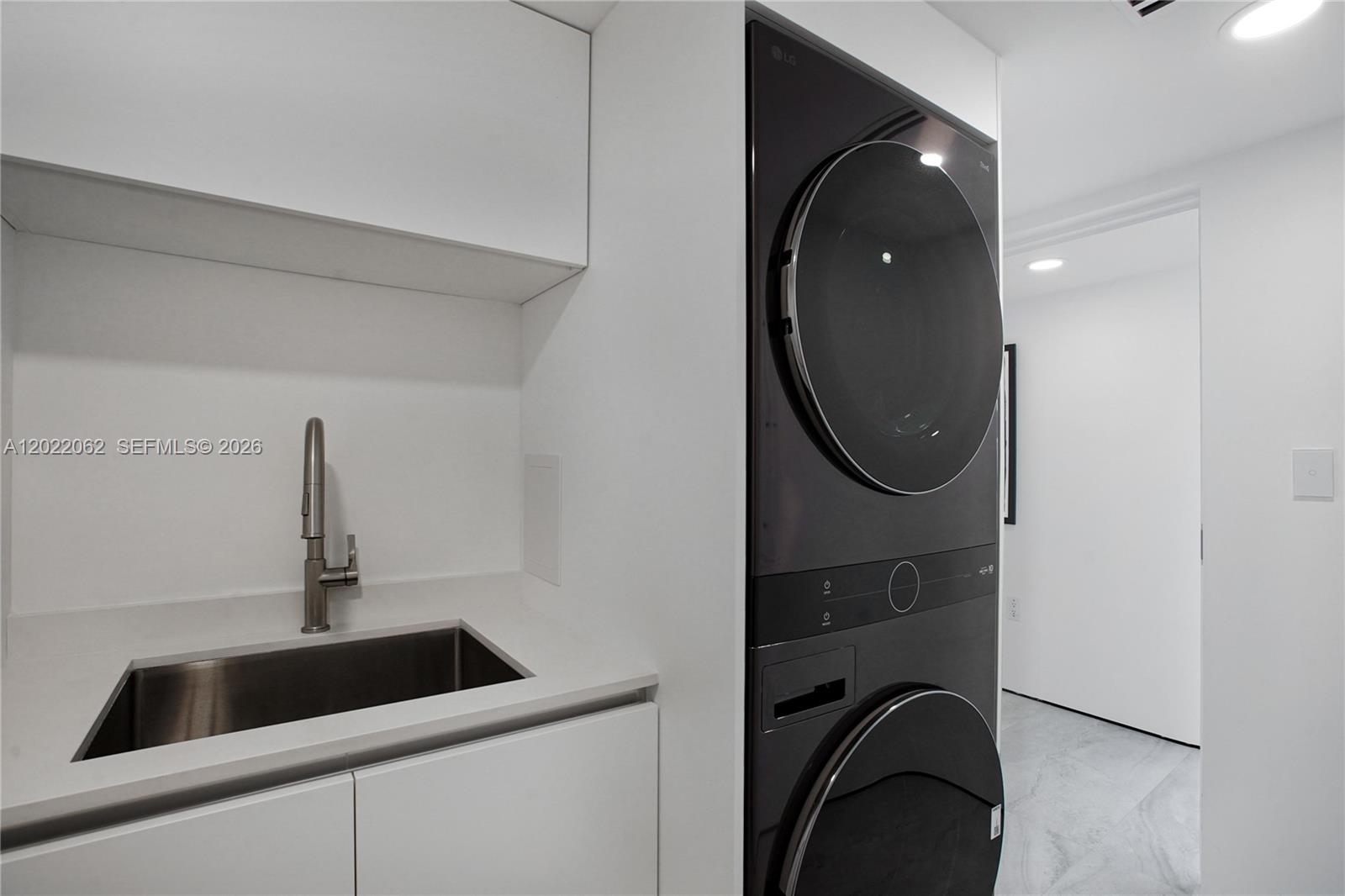 9 Island Ave #T2 Miami Beach, FL 33139