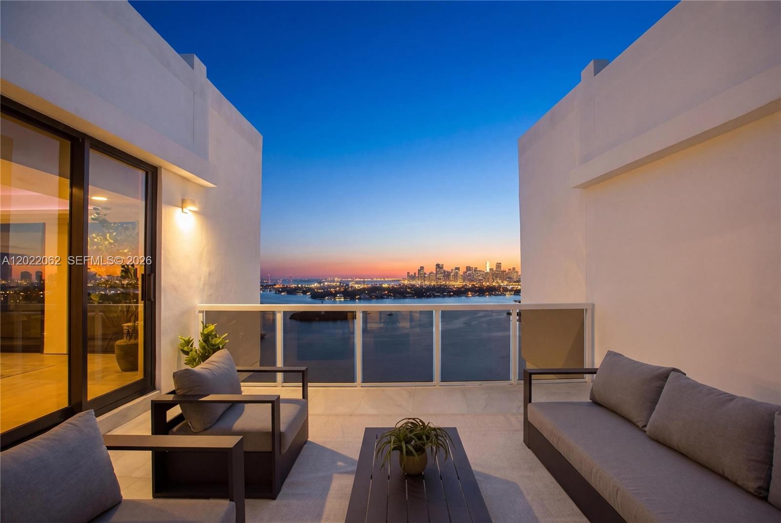 9 Island Ave #T2 Miami Beach, FL 33139