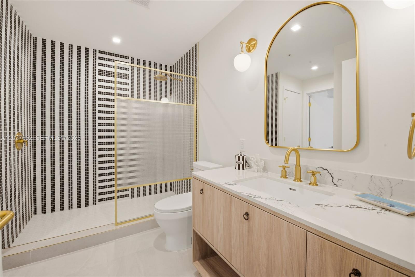 2700 NW 2nd Ave #317 Miami, FL 33127