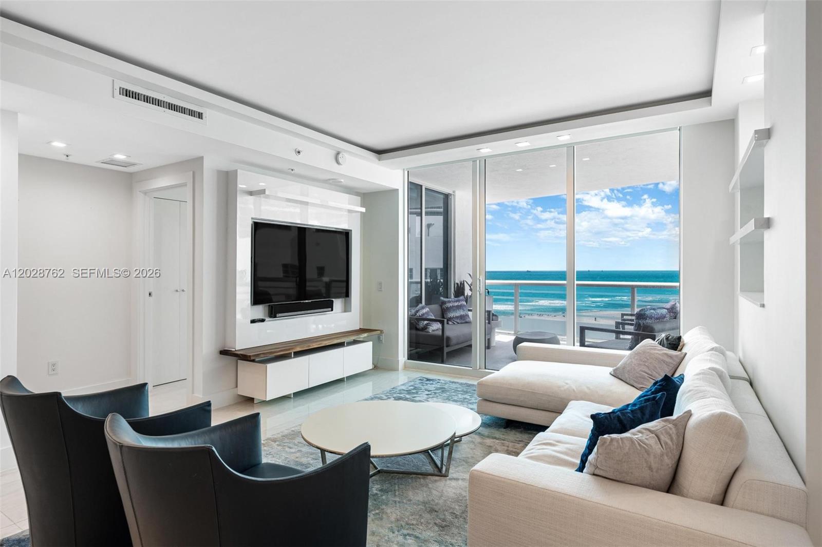 3801 Collins Ave #703 Miami Beach, FL 33140