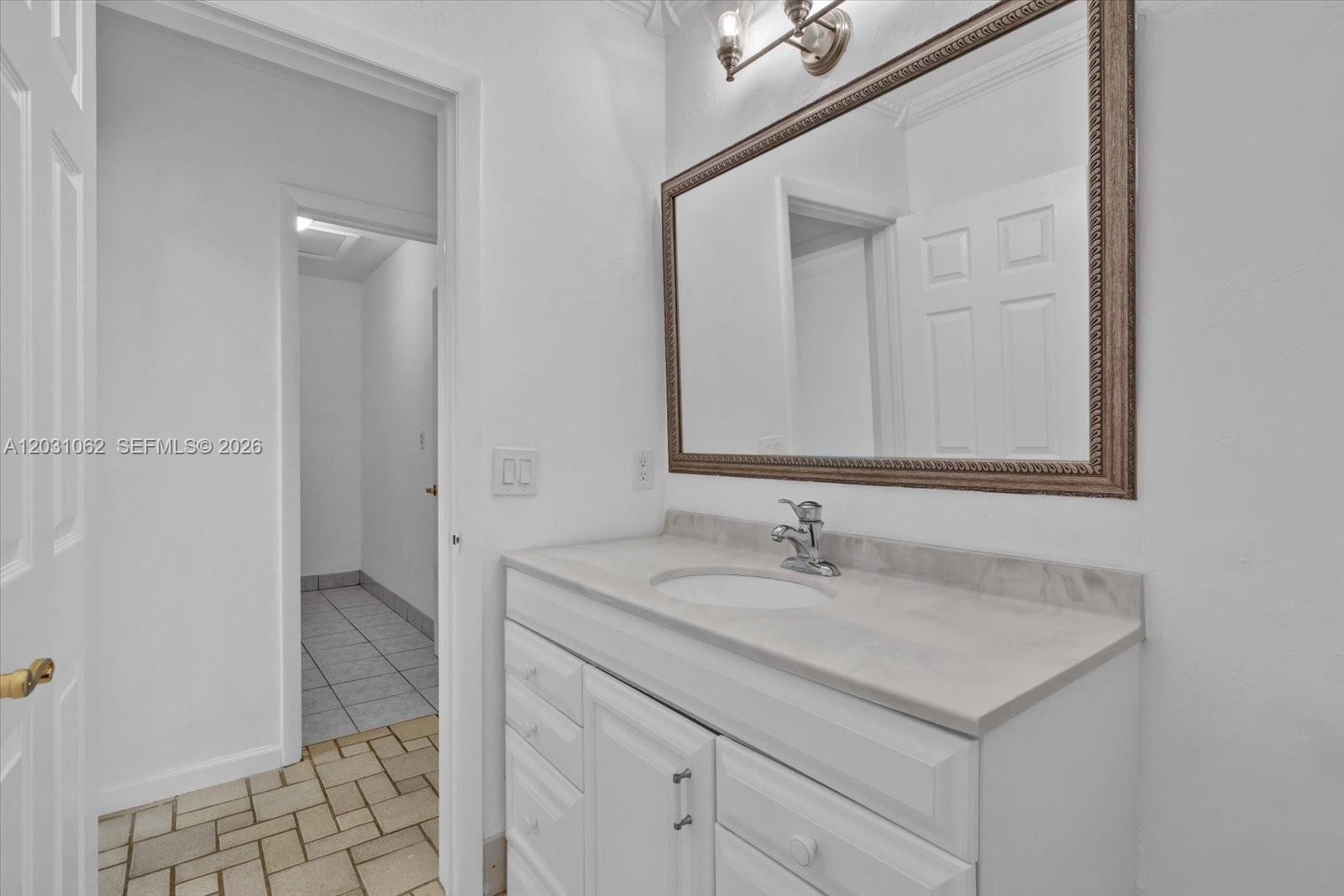 2850 Natoma Miami, FL 33133