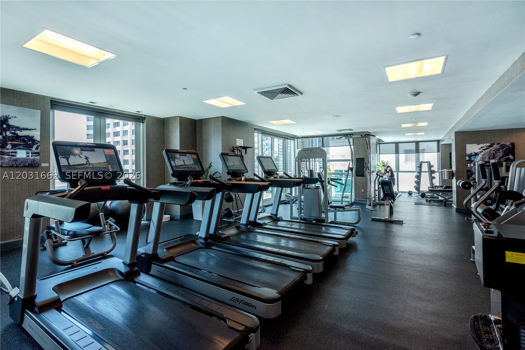 image The Plaza on Brickell West33