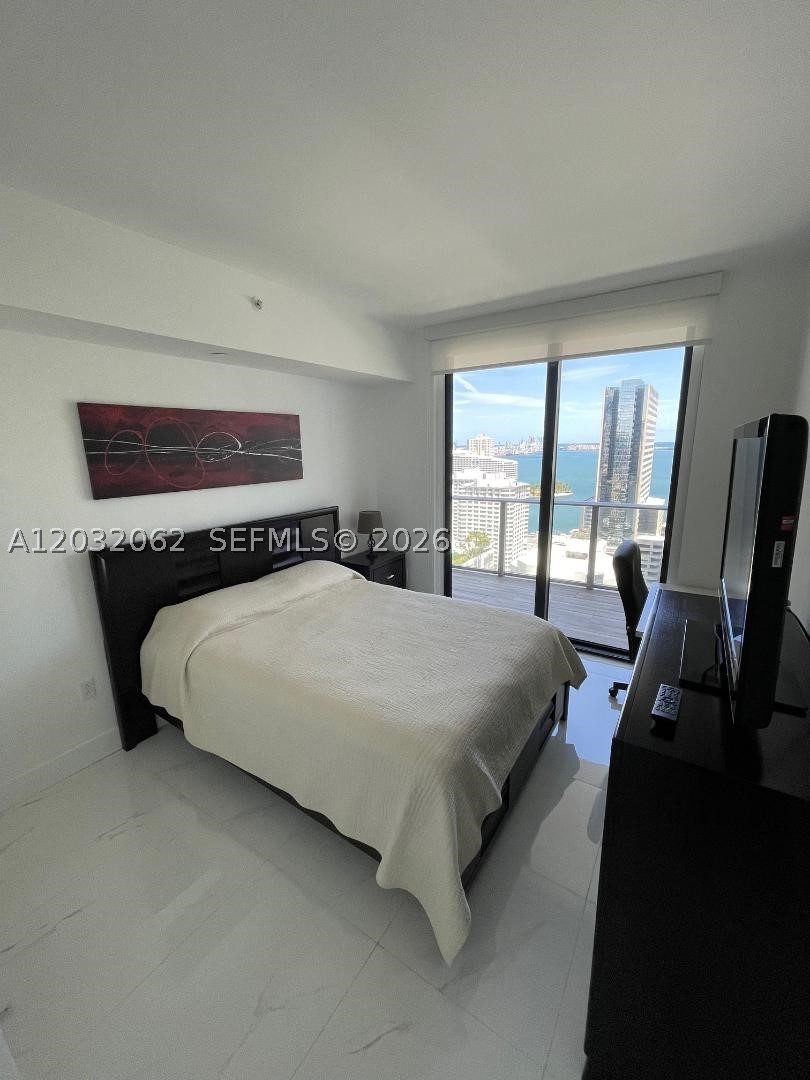 image 1010 Brickell8