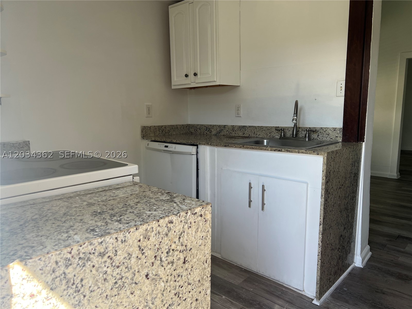 842 SW 12th Ave Miami, FL 33130