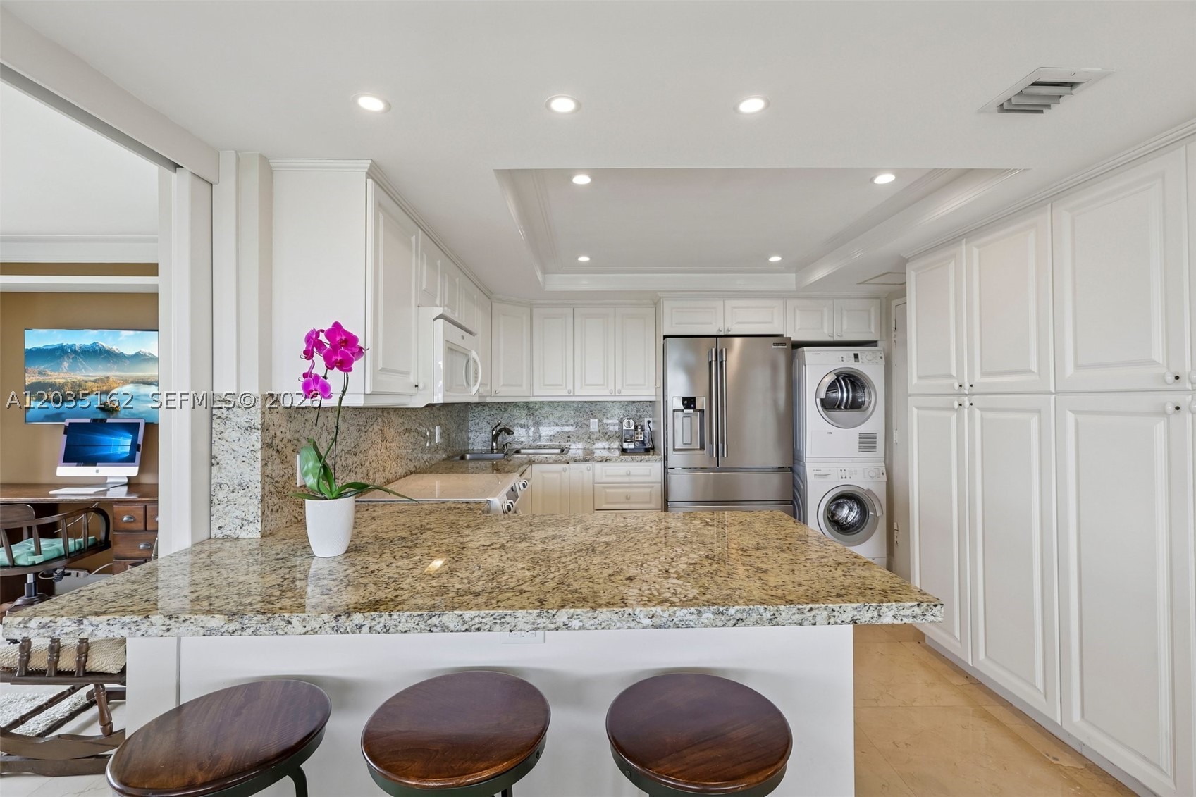 155 Ocean Ln #614 Key Biscayne, FL 33149