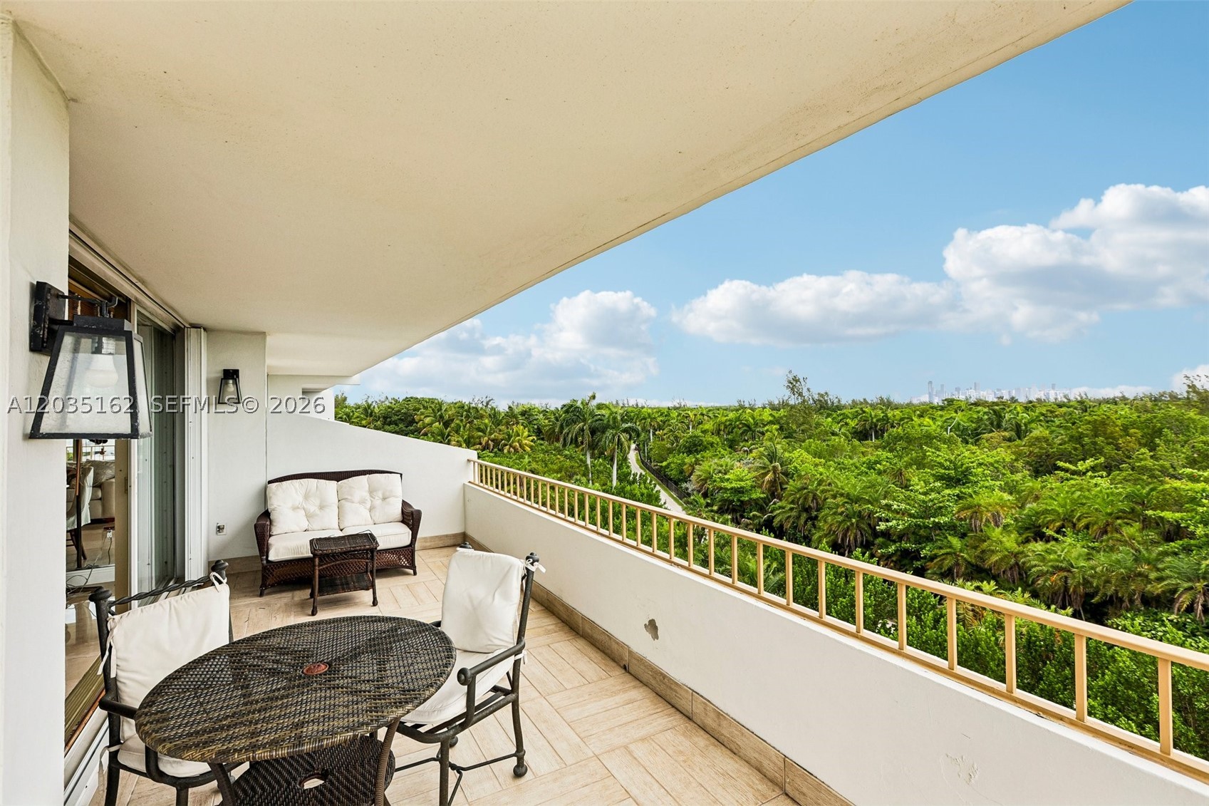 155 Ocean Ln Dr #614 Key Biscayne, FL 33149