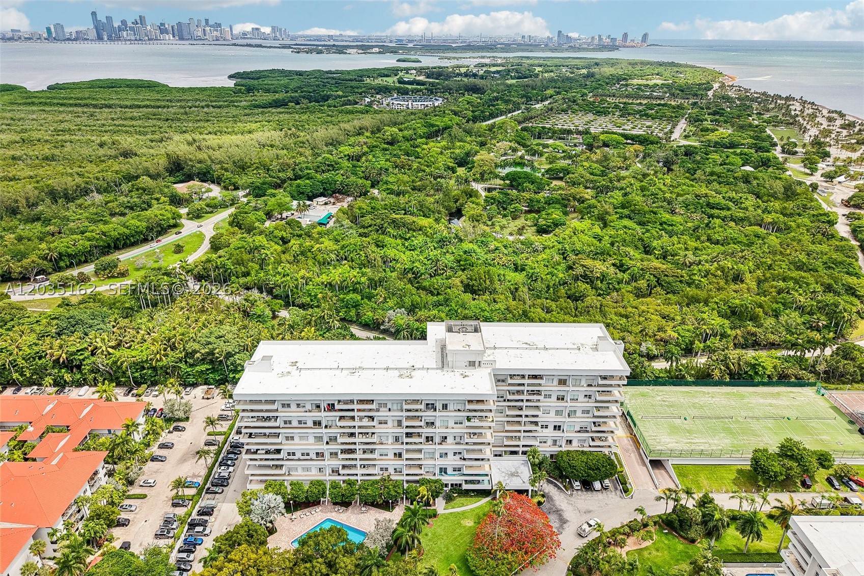 155 Ocean Ln Dr #614 Key Biscayne, FL 33149