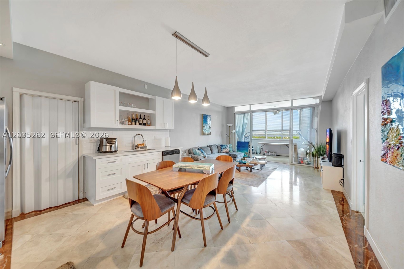 5005 Collins Ave #PH02