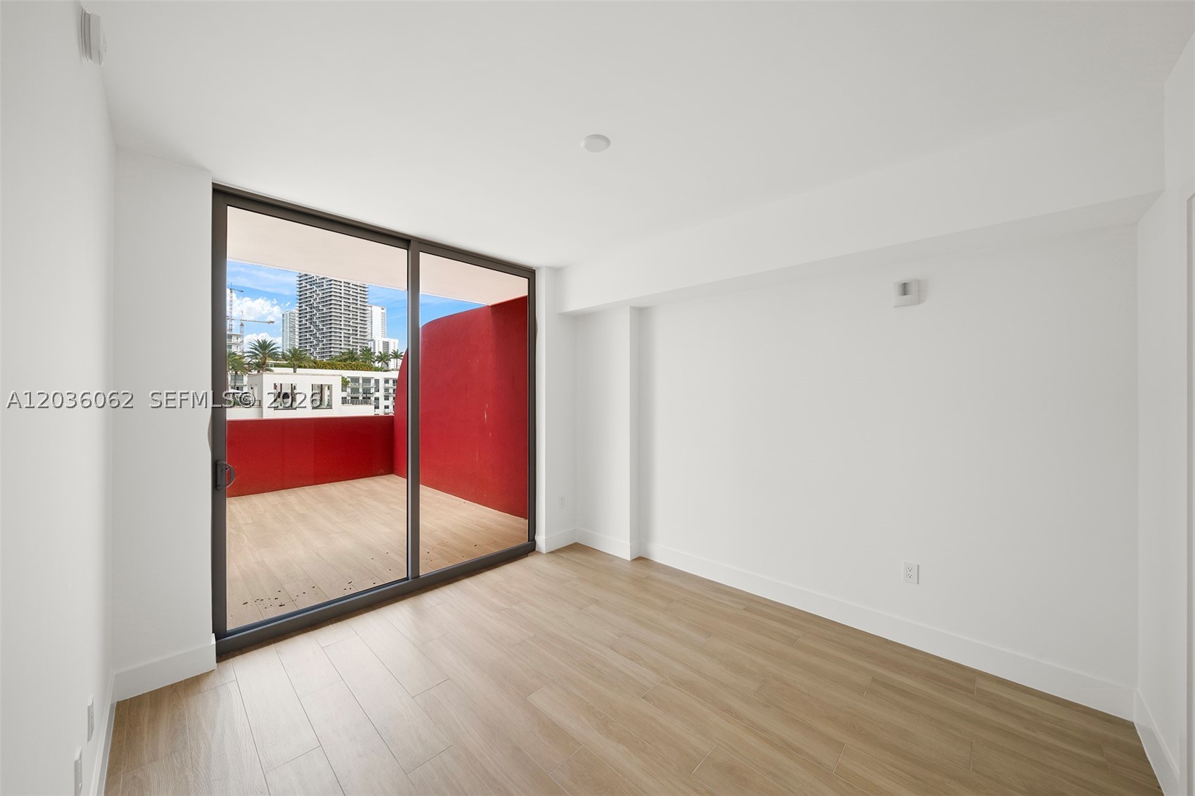 image The Standard Residences Midtown Miami12