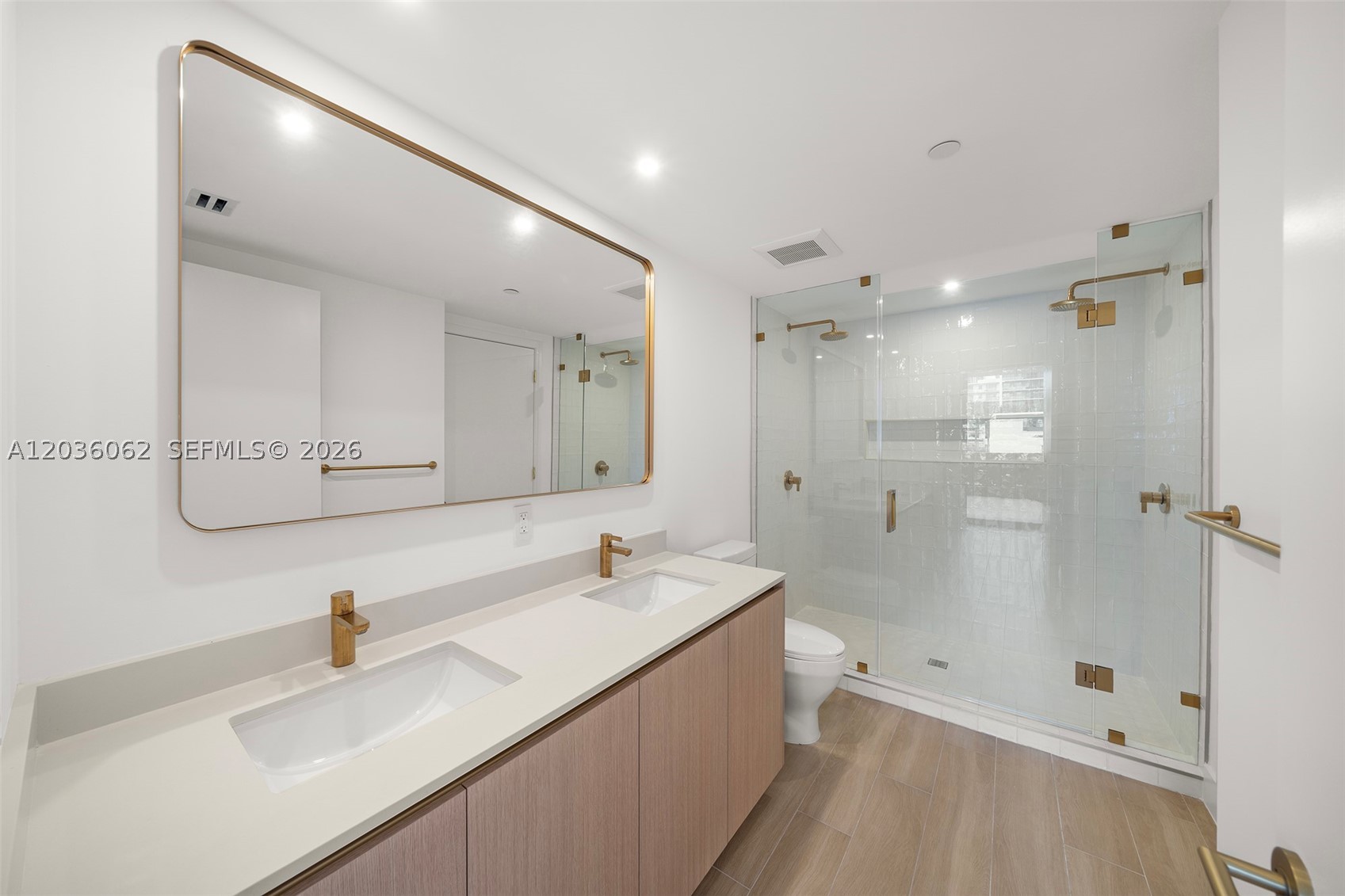 image The Standard Residences Midtown Miami15