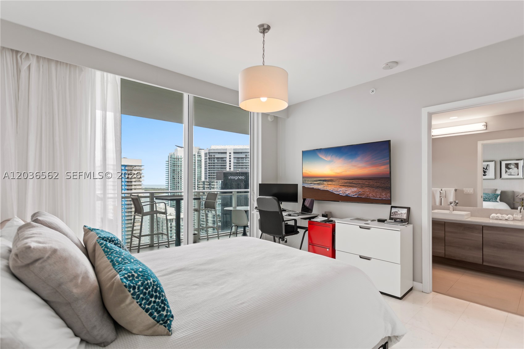 image The Bond on Brickell34