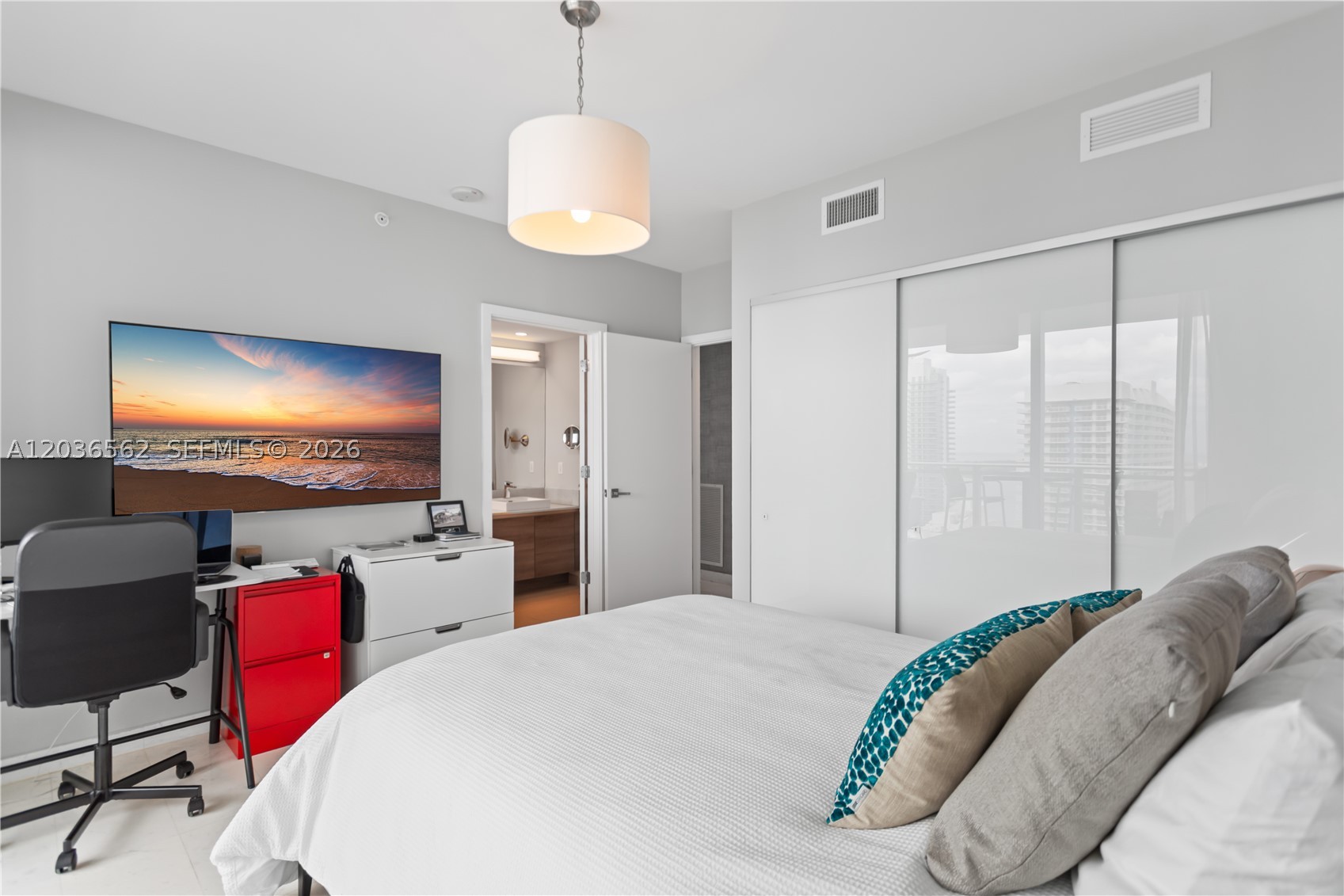 image The Bond on Brickell35