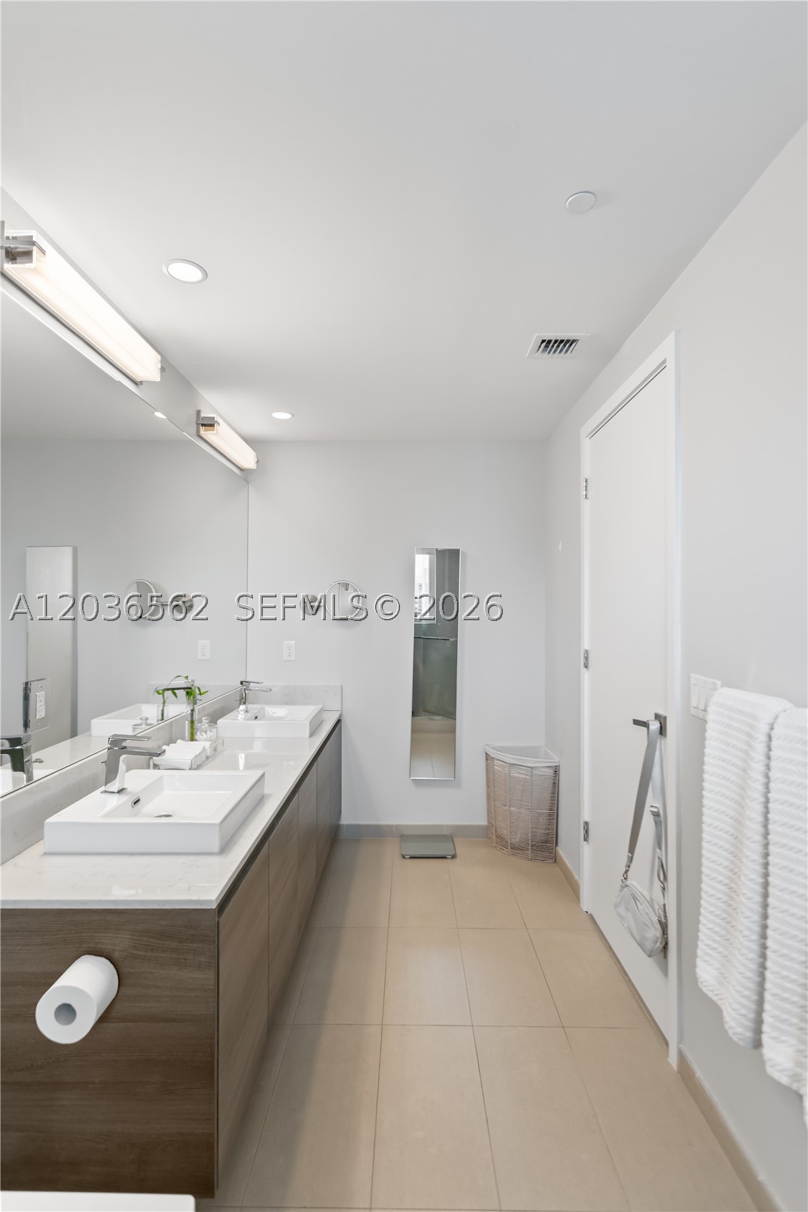 image The Bond on Brickell39