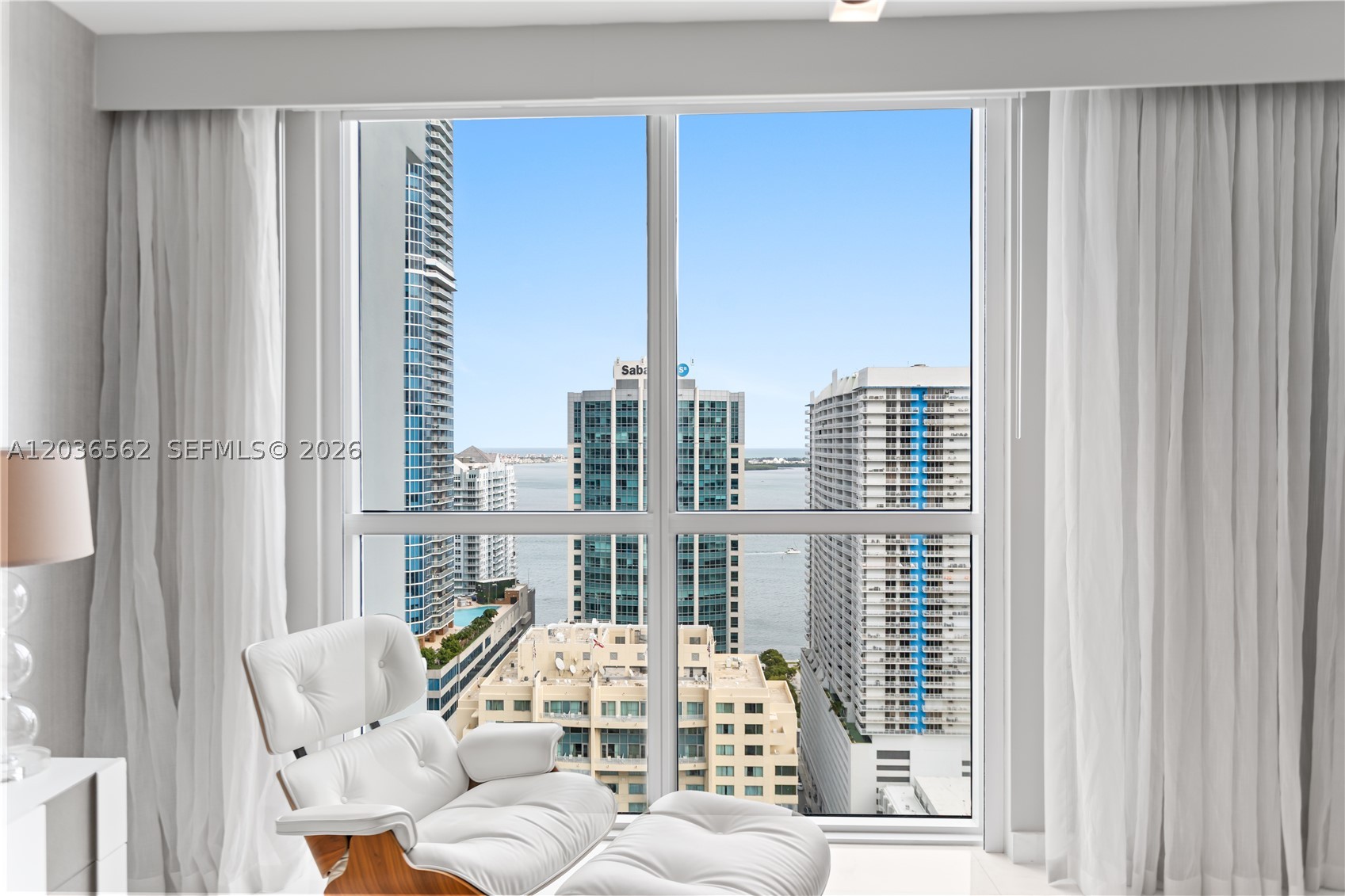 image The Bond on Brickell42