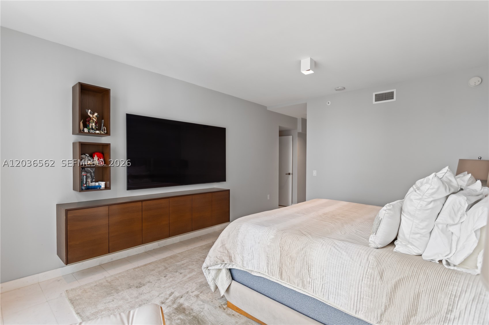 image The Bond on Brickell44