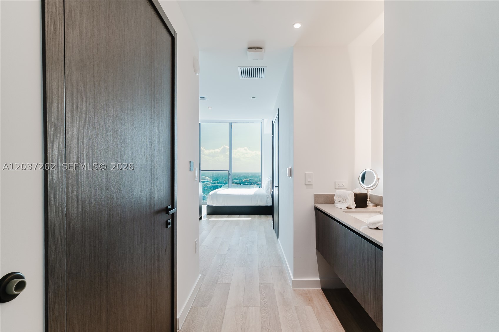 image E11EVEN Hotel & Residences11