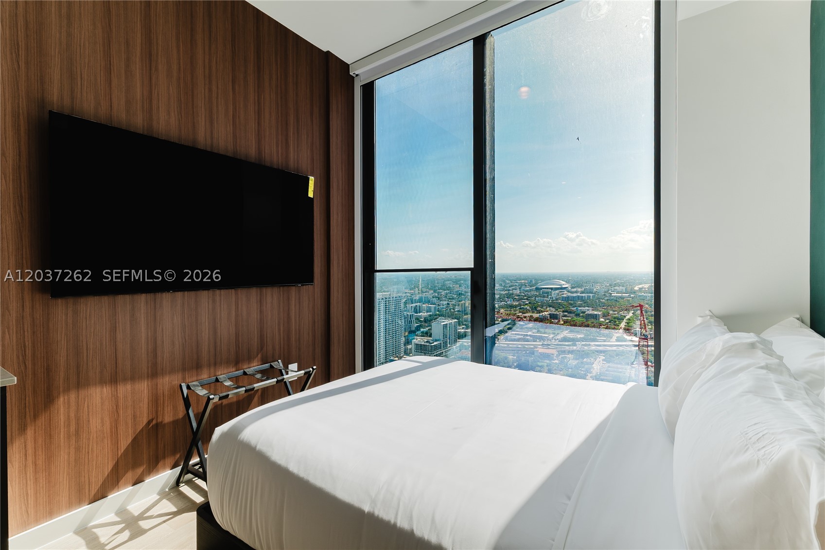 image E11EVEN Hotel & Residences1