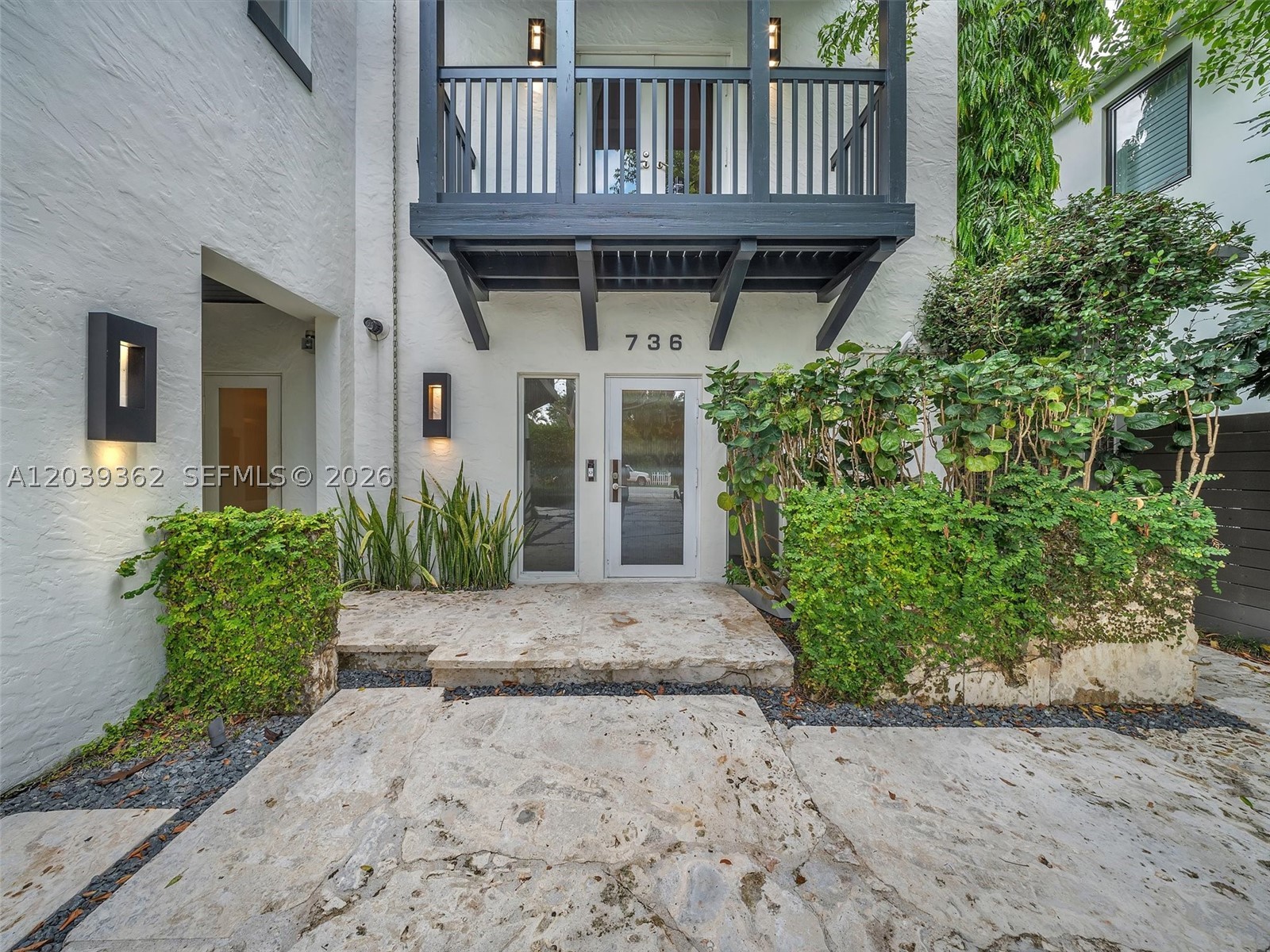 736 NE 17th Way Fort Lauderdale, FL 33304