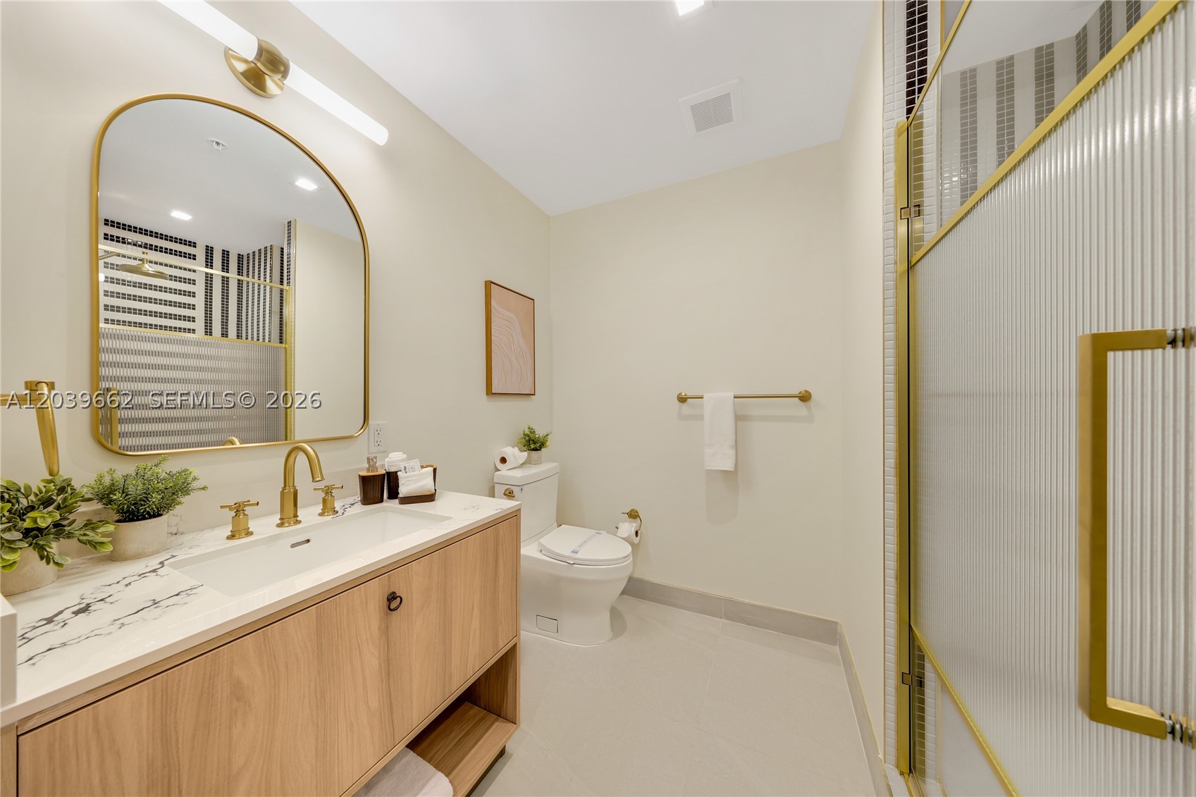 2700 NW 2nd Ave #244 Miami, FL 33127