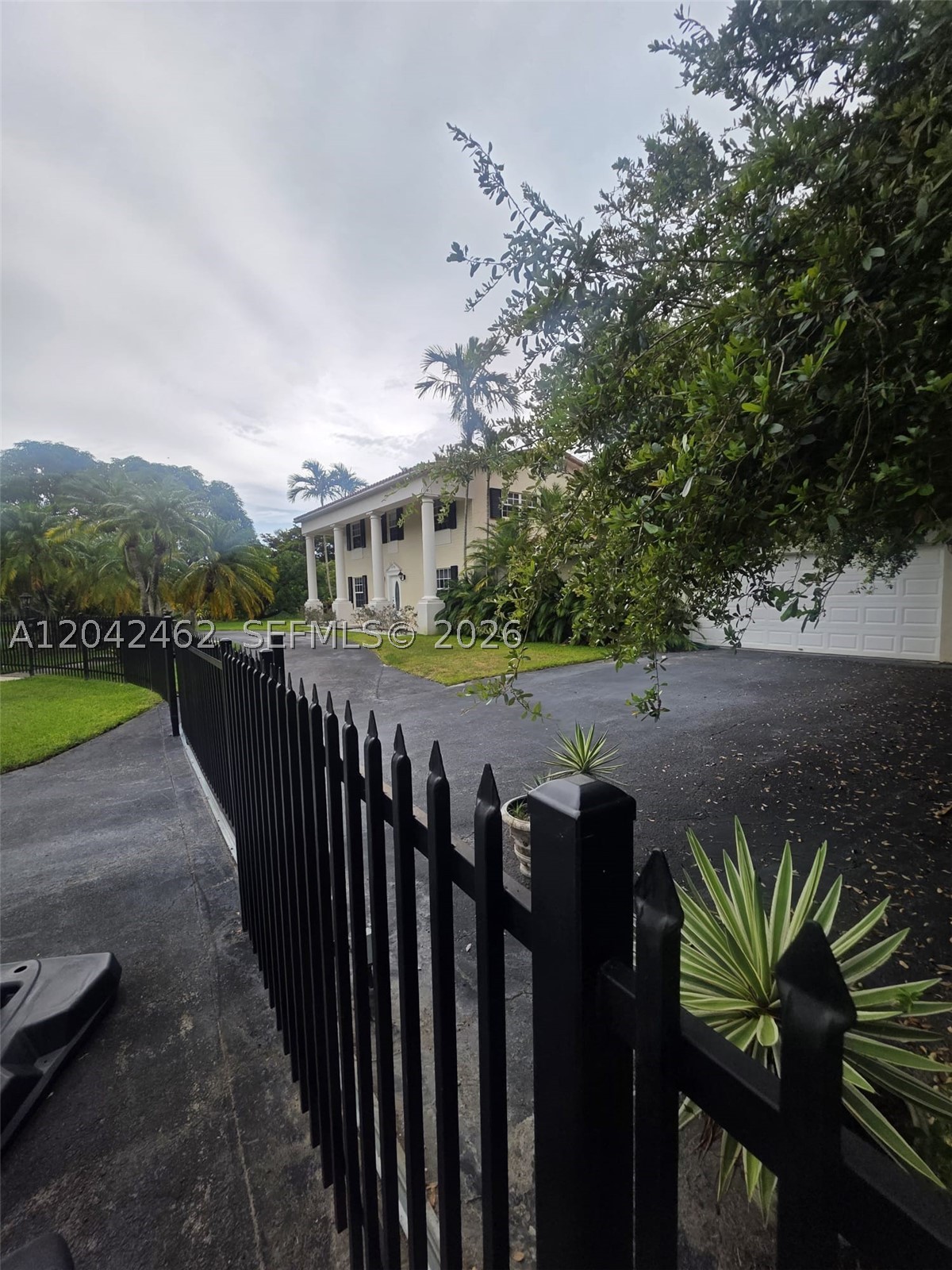 7240 SW 119th St Pinecrest, FL 33156