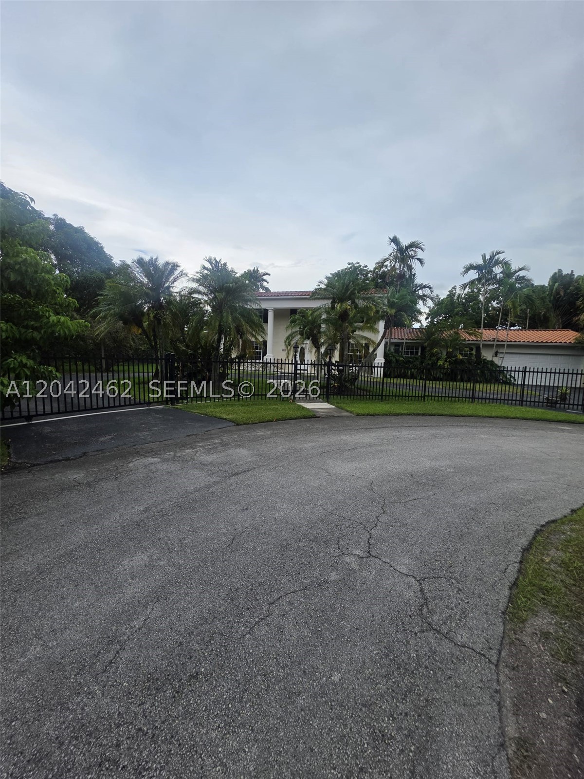 7240 SW 119th St Pinecrest, FL 33156