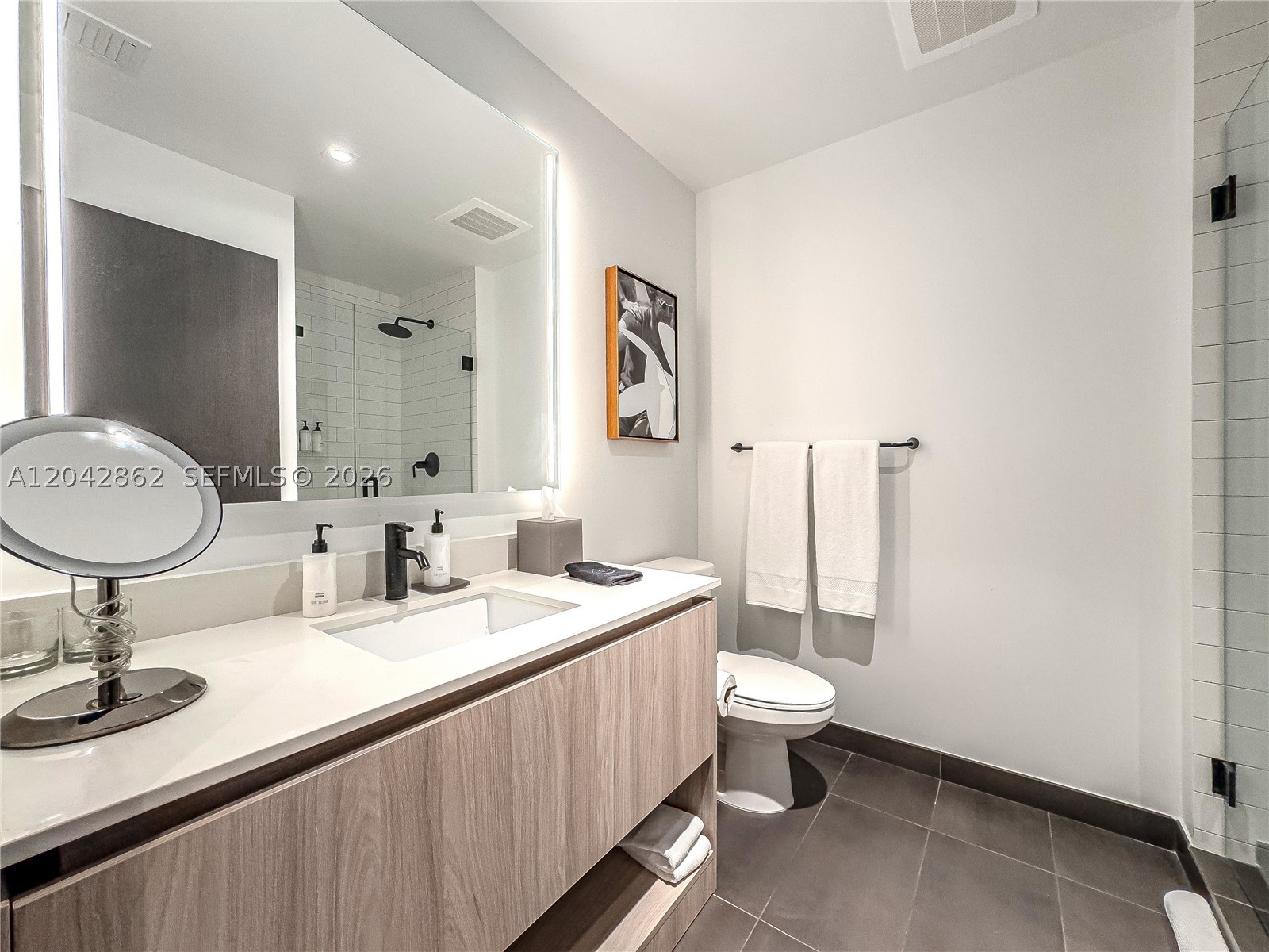 398 NE 5th St #4316 Miami, FL 33132