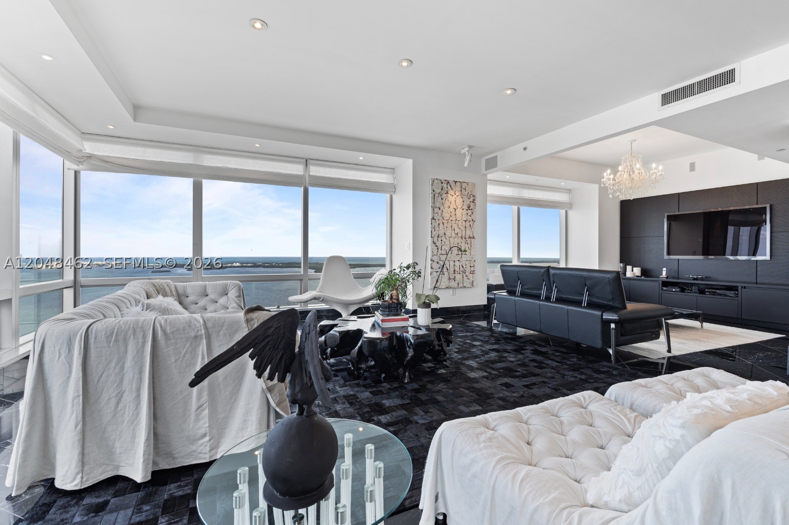 image Four Seasons Residences Miami18