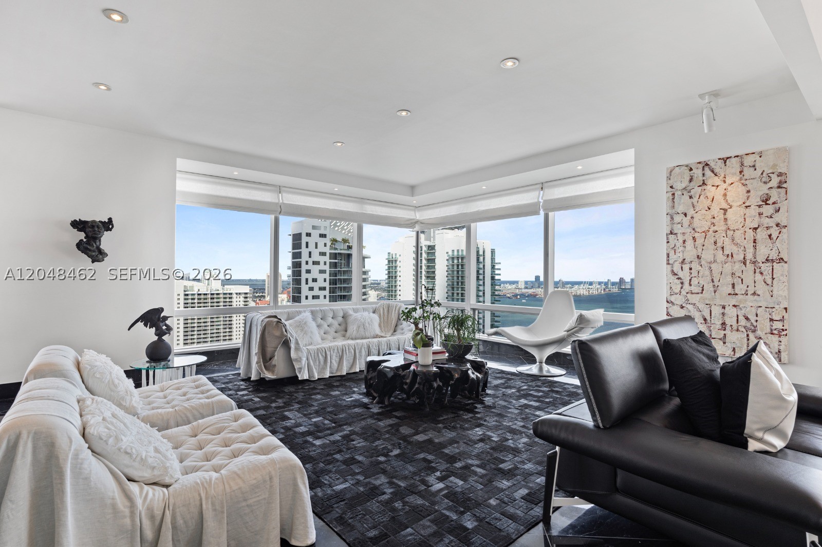 image Four Seasons Residences Miami20
