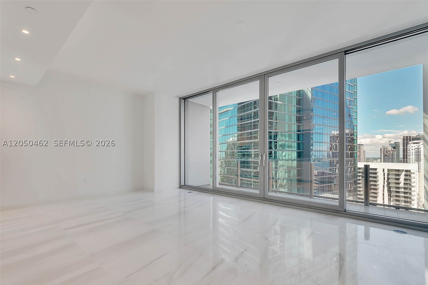 image Aston Martin Residences15