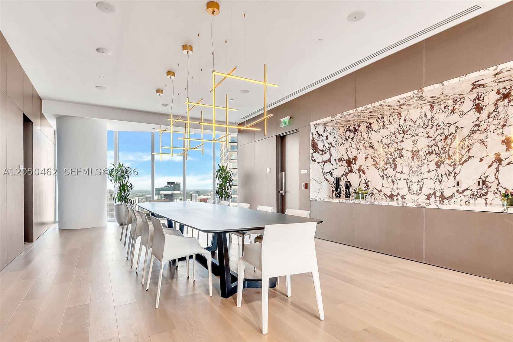 image Aston Martin Residences58
