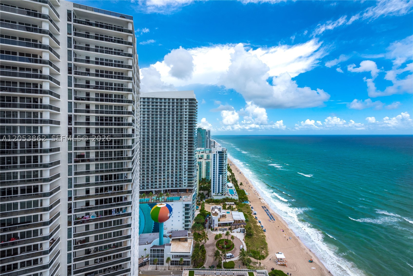 image Beach Club 235
