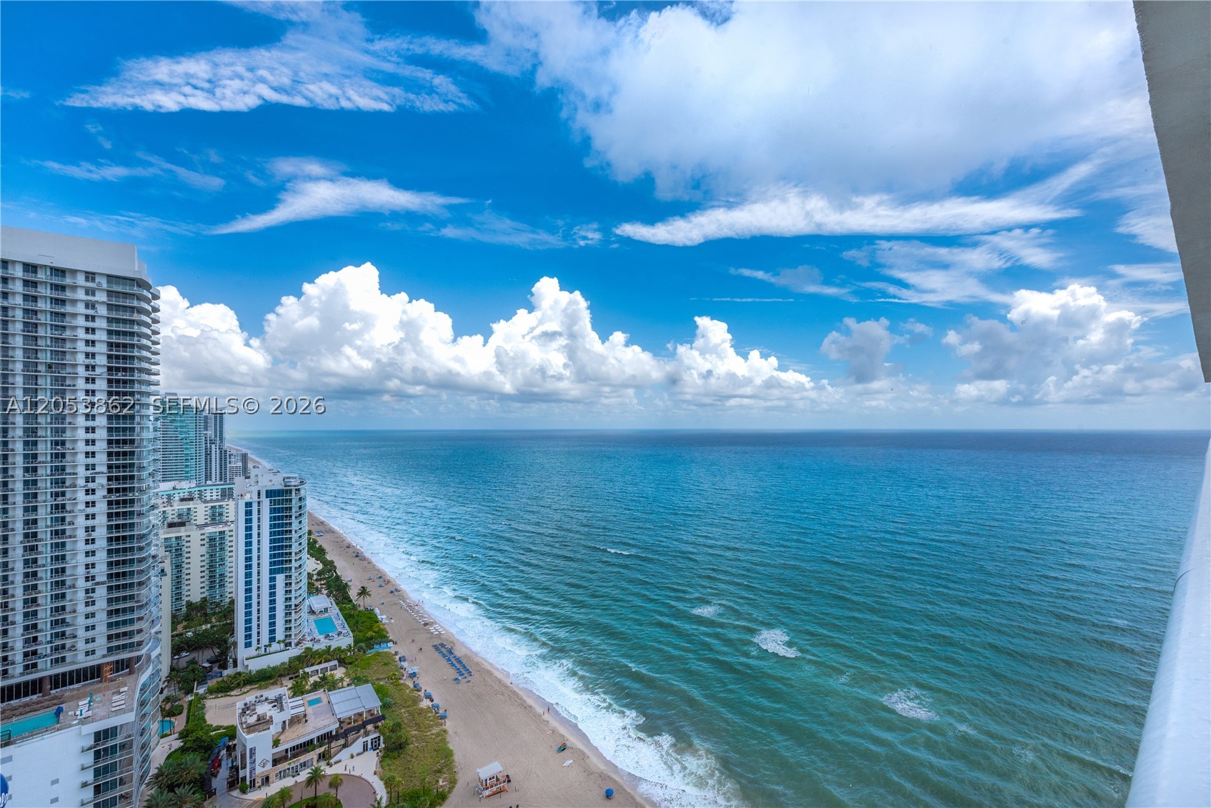 image Beach Club 237