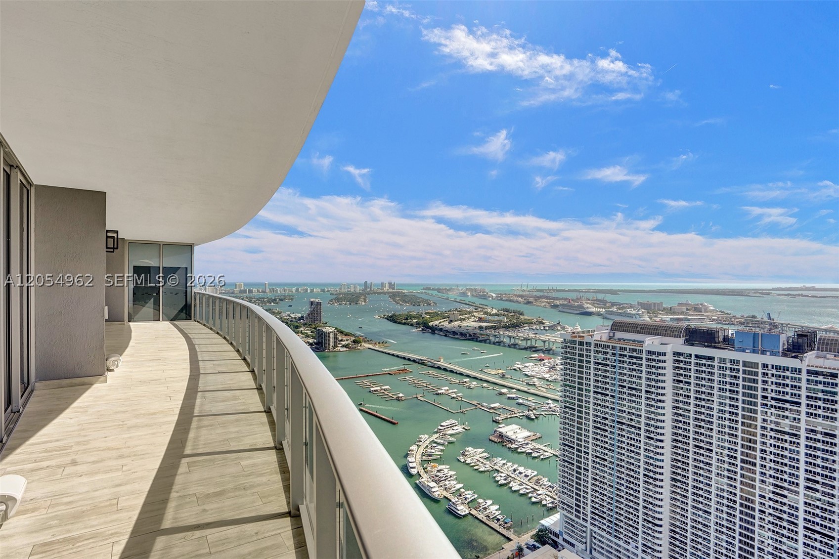 image Aria on the Bay1