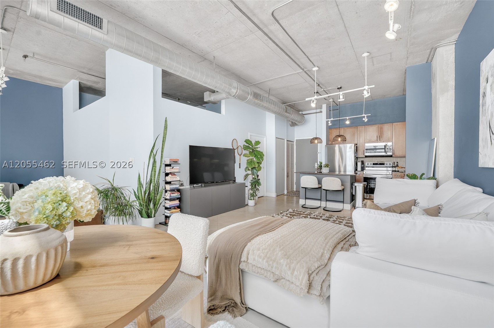 image Cite on the Bay West10