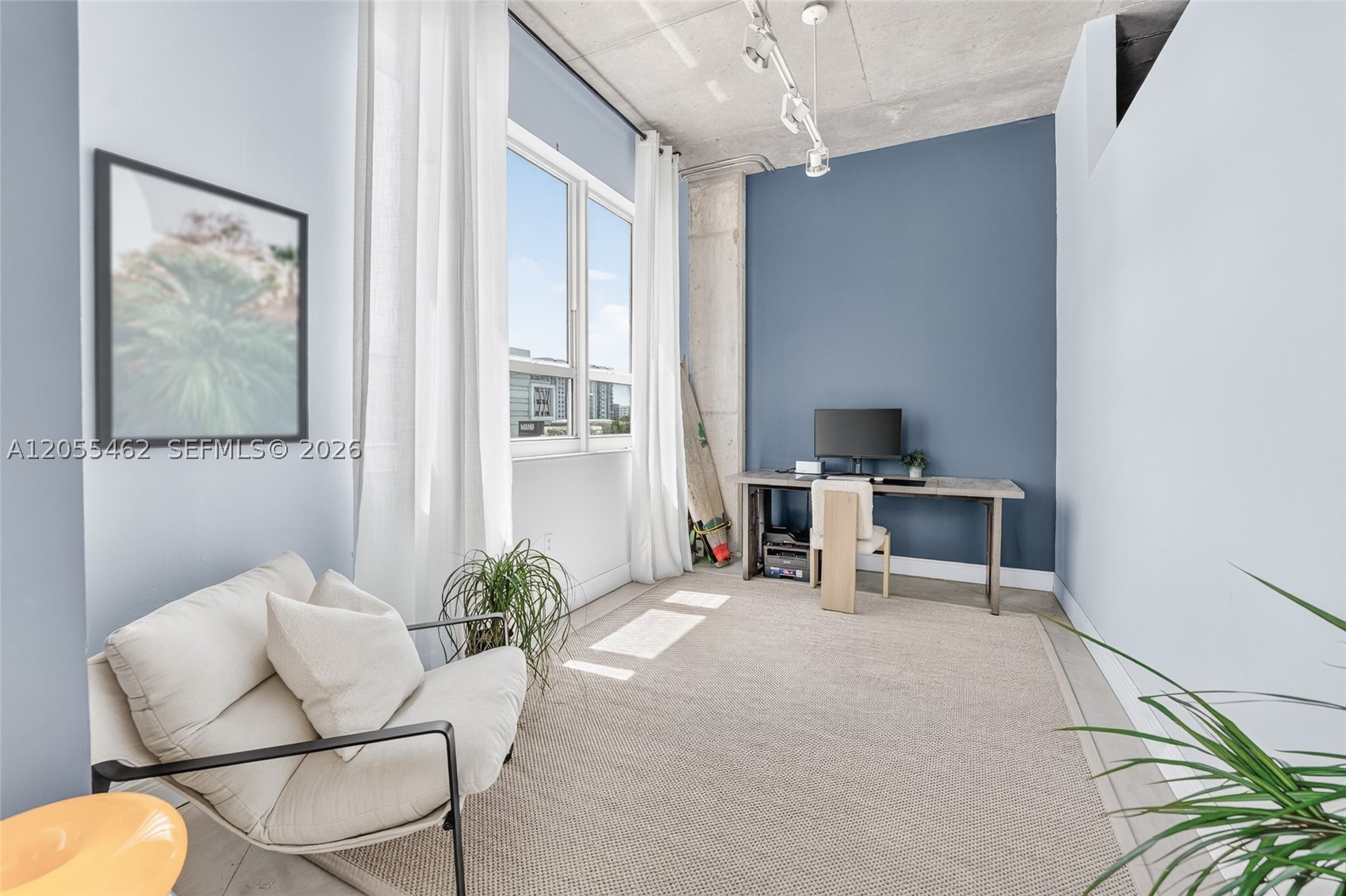 image Cite on the Bay West13