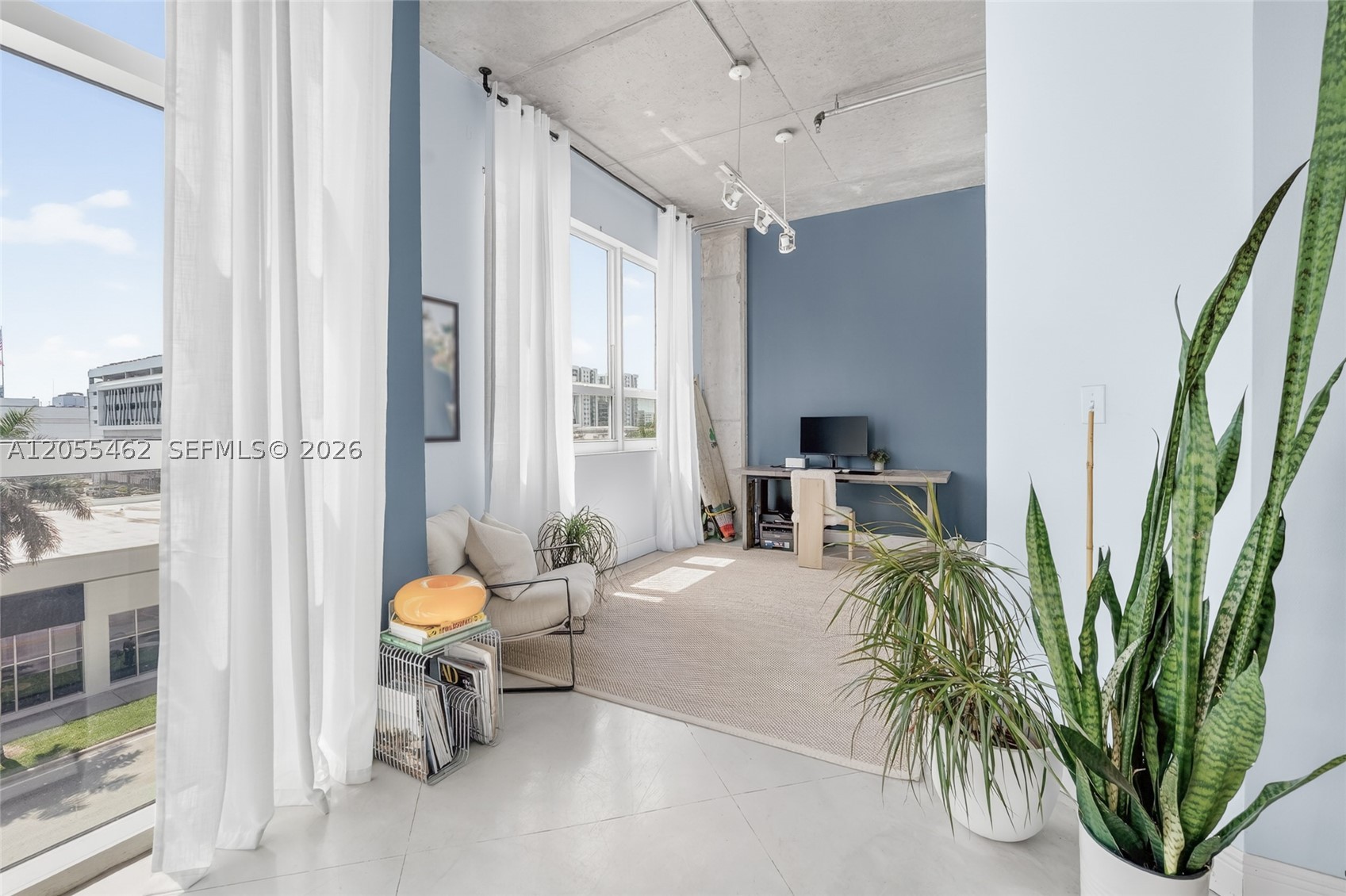 image Cite on the Bay West15