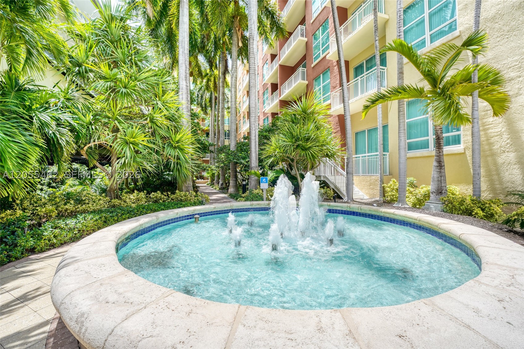 image Cite on the Bay West23