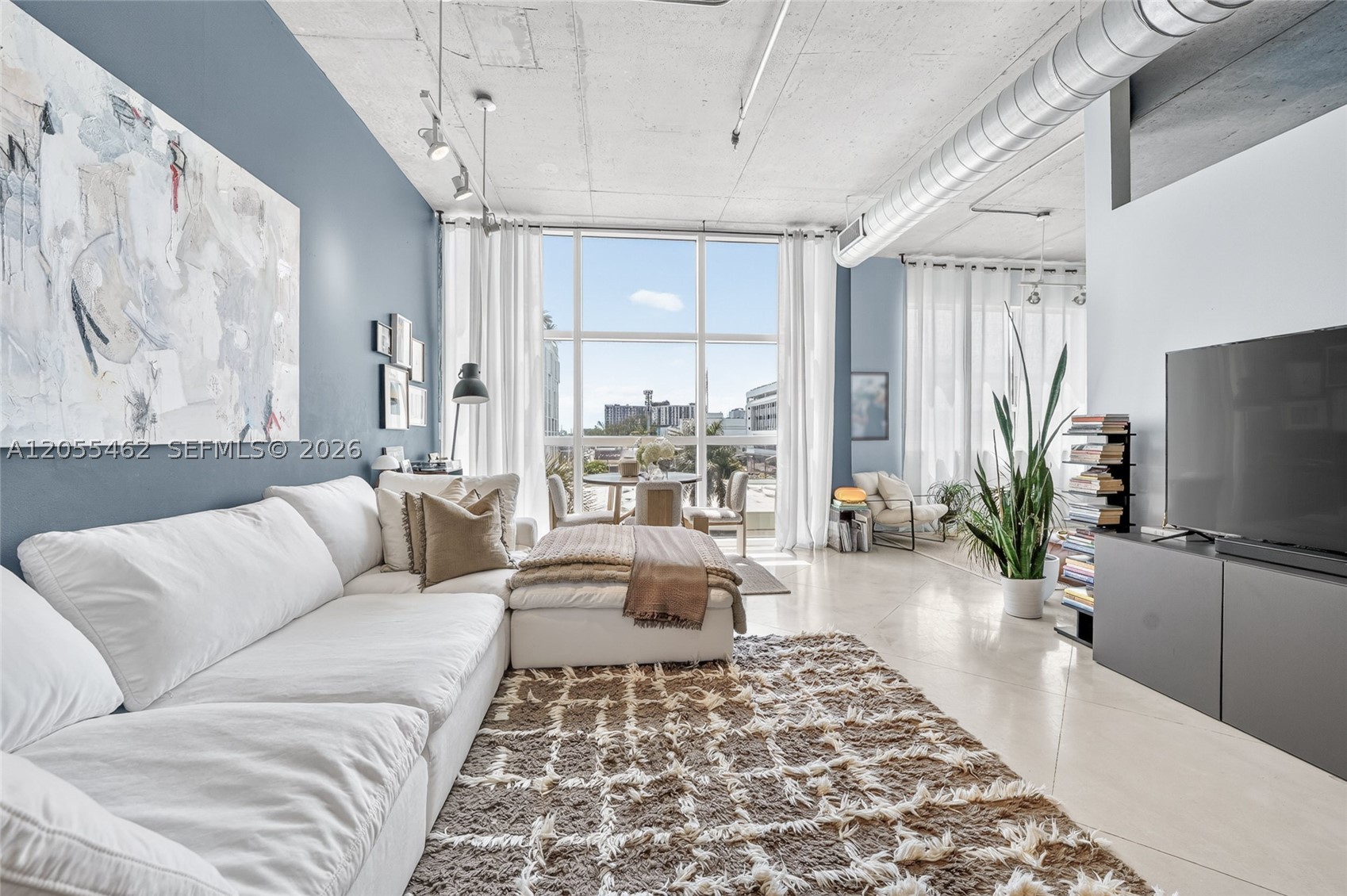 image Cite on the Bay West2