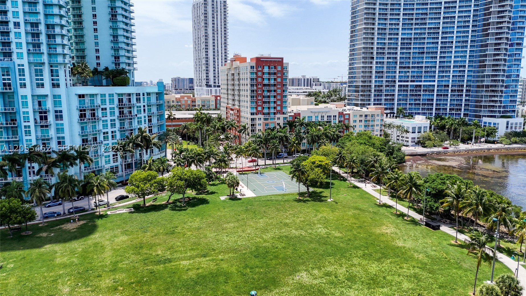 image Cite on the Bay West31